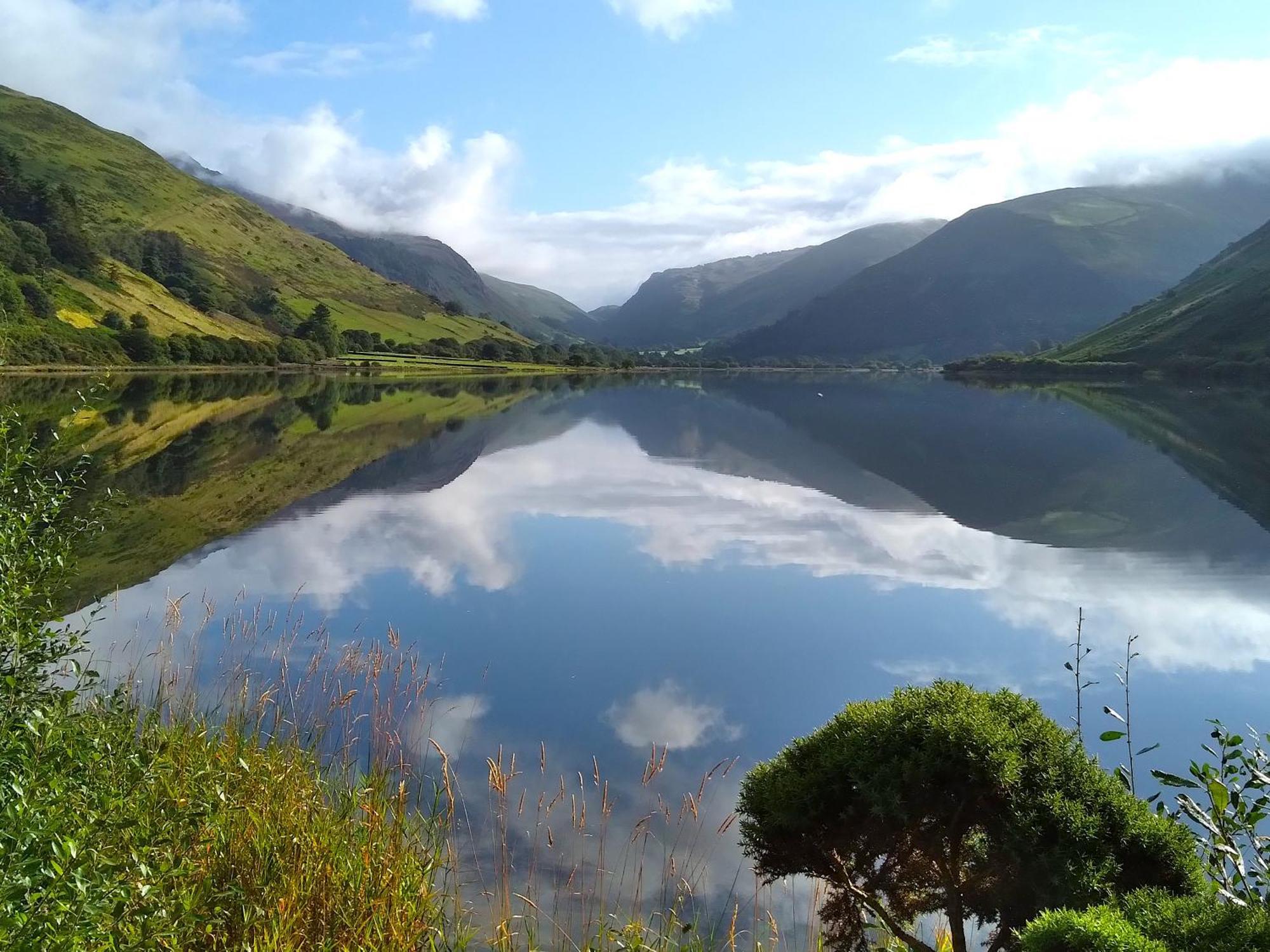 佩尼邦特住宿加早餐旅馆 Tal-y-llyn 外观 照片